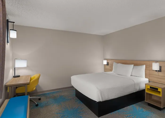 Days Inn By Wyndham Mandan Bismarck Area